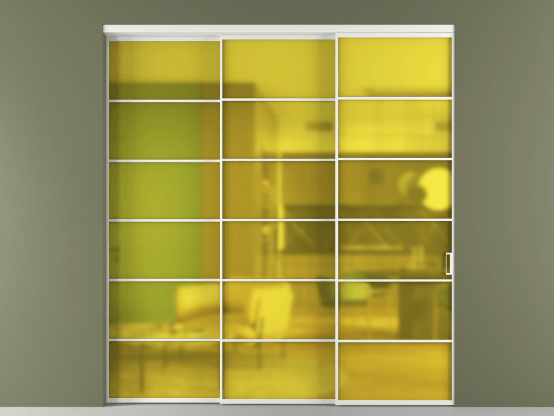 Алюминевая перегородка vn3_04_ Алюминий светло-серый Сатинированное жёлтое стекло, триплекс, 6мм. Цвет Алюминий светло-серый. Материал Алюминий в эмали. Коллекция Перегородка Formato внутри проёма 3 створки с синхронным механизмом. Картинка.